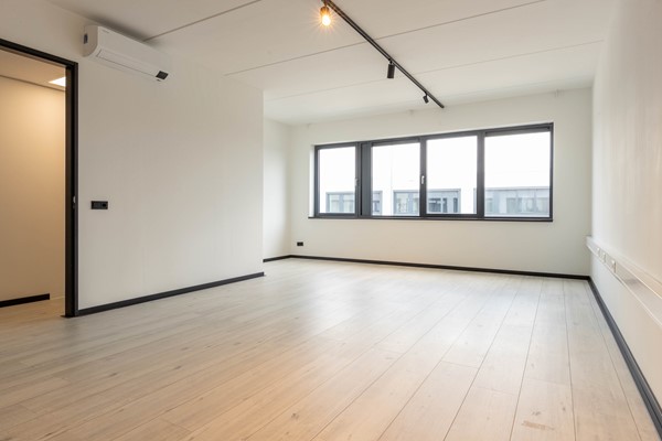 Medium property photo - Titaniumweg 466, 2401 ML Alphen aan den Rijn